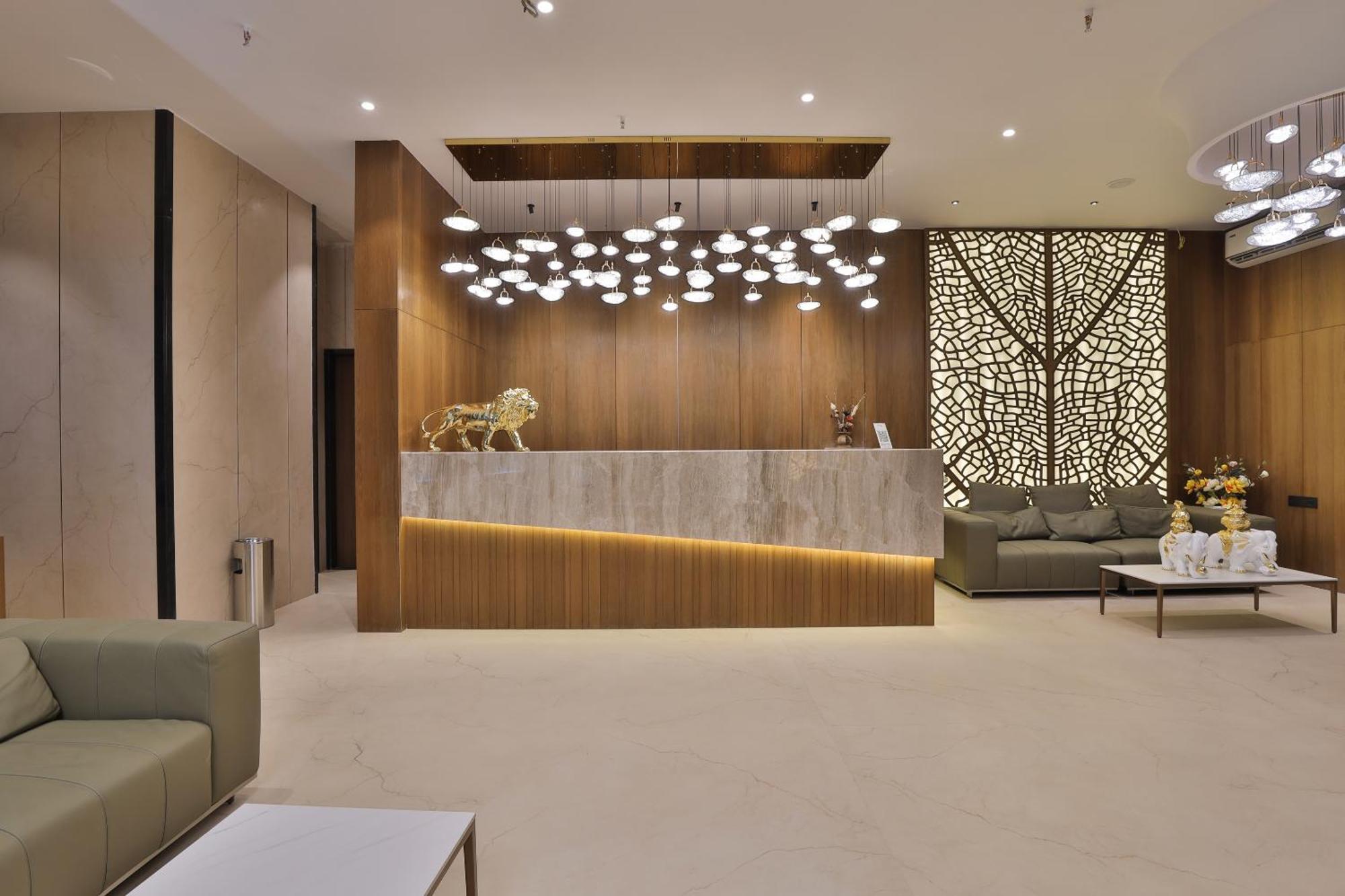 Hotel Elements 苏拉特 外观 照片