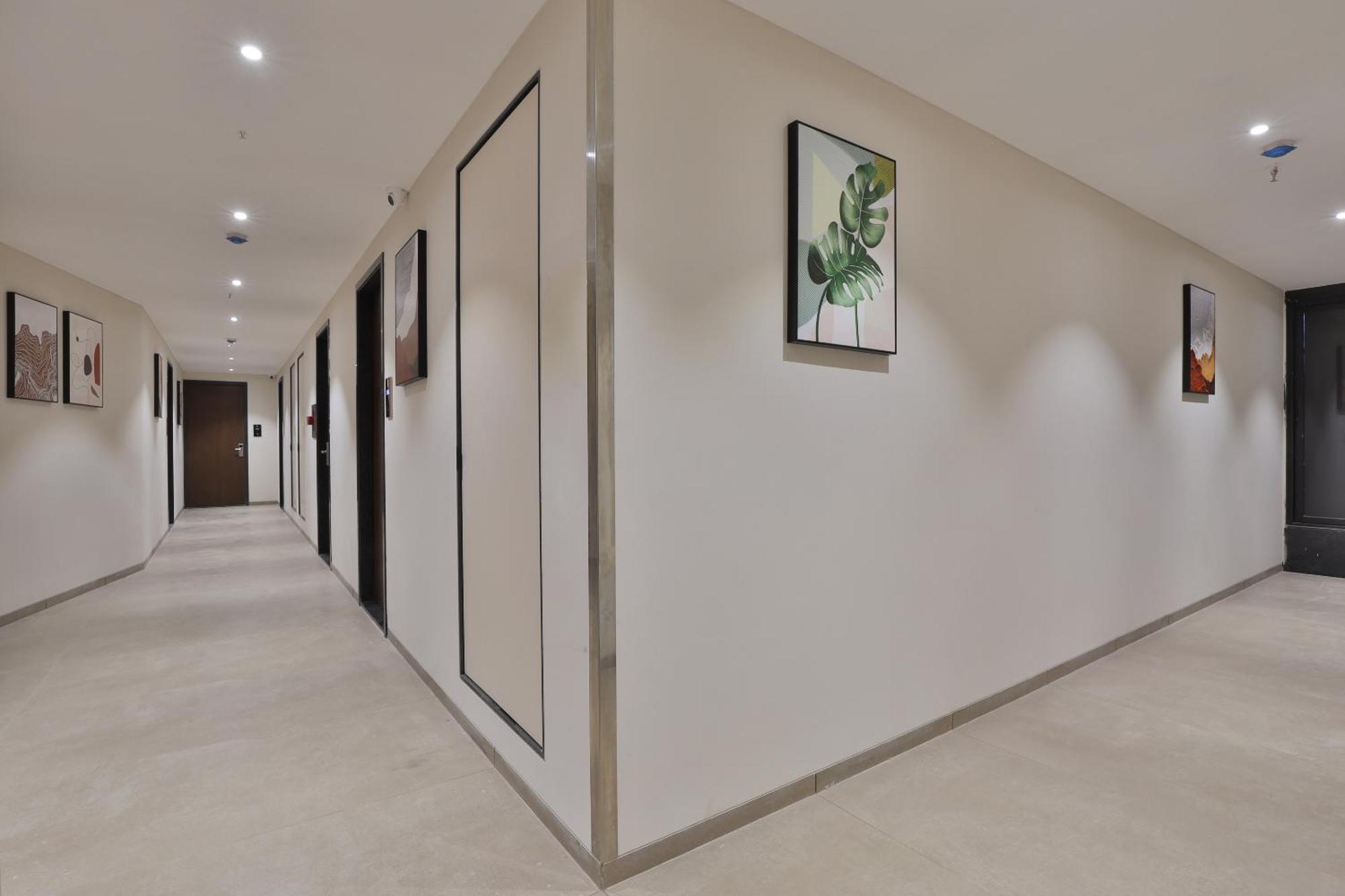 Hotel Elements 苏拉特 外观 照片